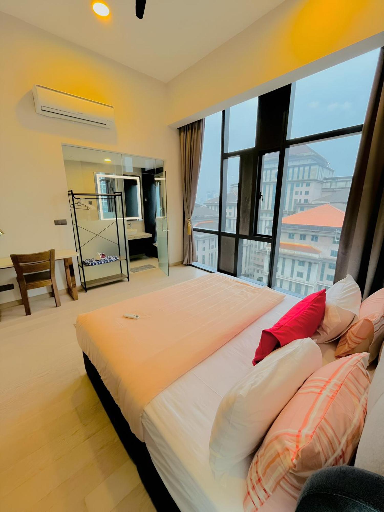 By Star Residences