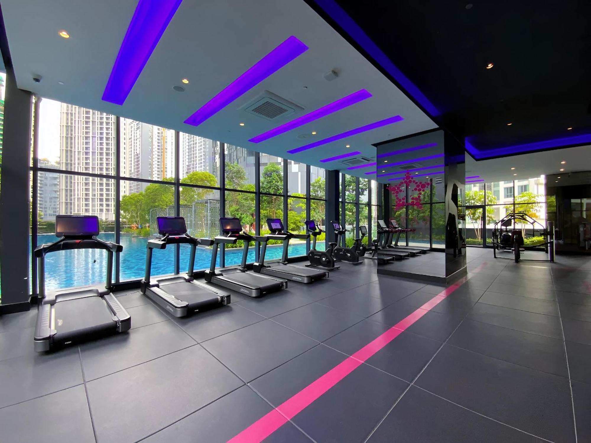 By Star Residences Apartemen